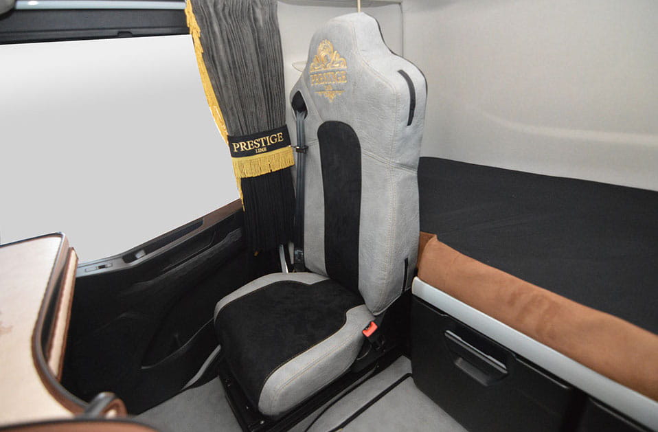 navlake za iveco s way sive.jpg