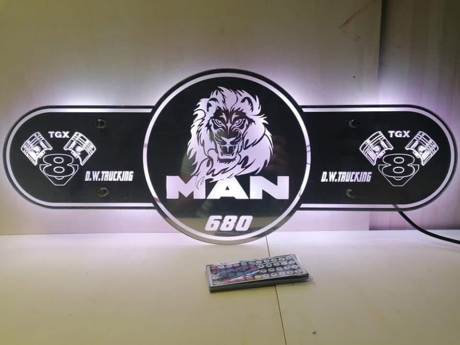 Svjetleće Ogledalo MAN 695x286
