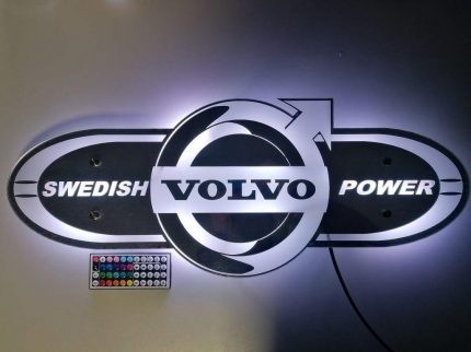 Svjetleće ogledalo Volvo 694X274